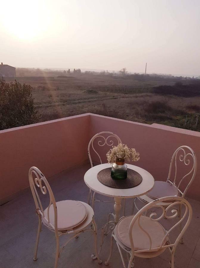 Apartmani Luce I Miho Nin Exterior photo